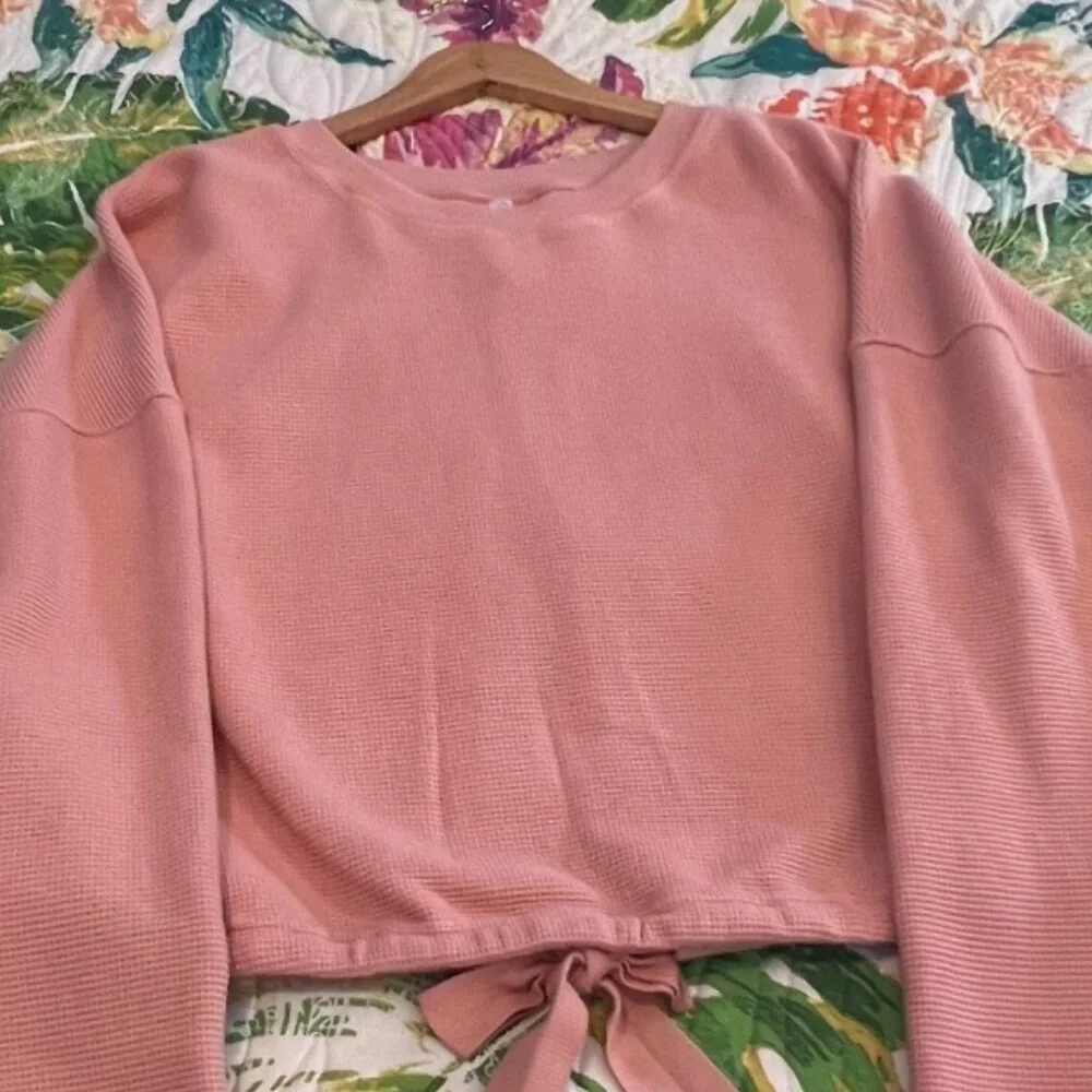 🆕Fabletics Womens Anna Waffle Knit Crop Sweatshirt Sweater Pink Sz XL - Picture 1 of 9